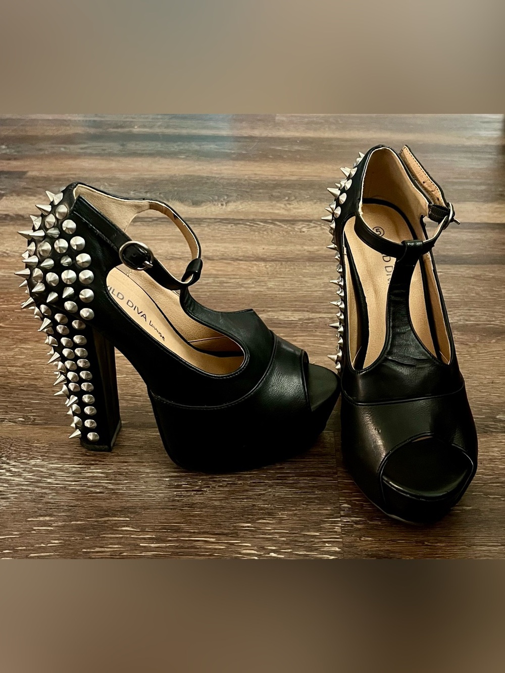 Brand New Wild Diva Black Spiked Platform Heels Size 5